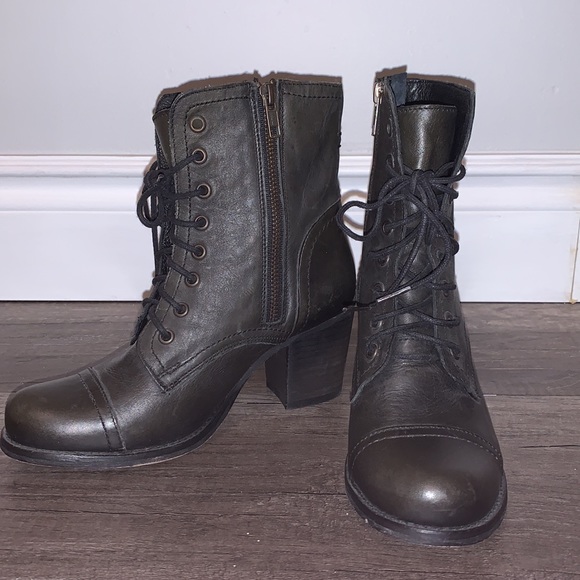 NEW Steve Madden leather chunk heel lace up boots - Picture 5 of 6